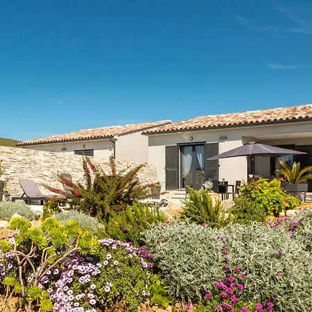 De 2 Chambres A Palasca A 100 M De La Avec Piscine Privee Jardin Amenage Et Wifi * Palasca (Corsica)