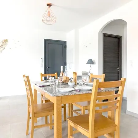 ヴィラ De 2 Chambres A Palasca A 100 M De La Avec Piscine Privee Jardin Amenage Et Wifi Palasca